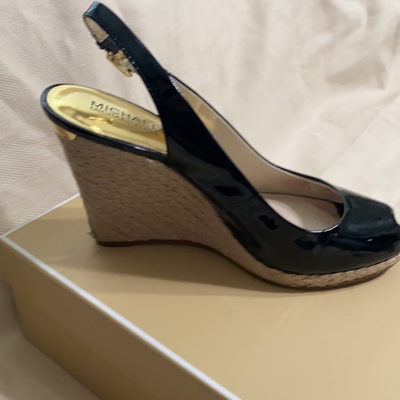 Michael Kors Black Patent  slingback wedges - Picture 5 of 11